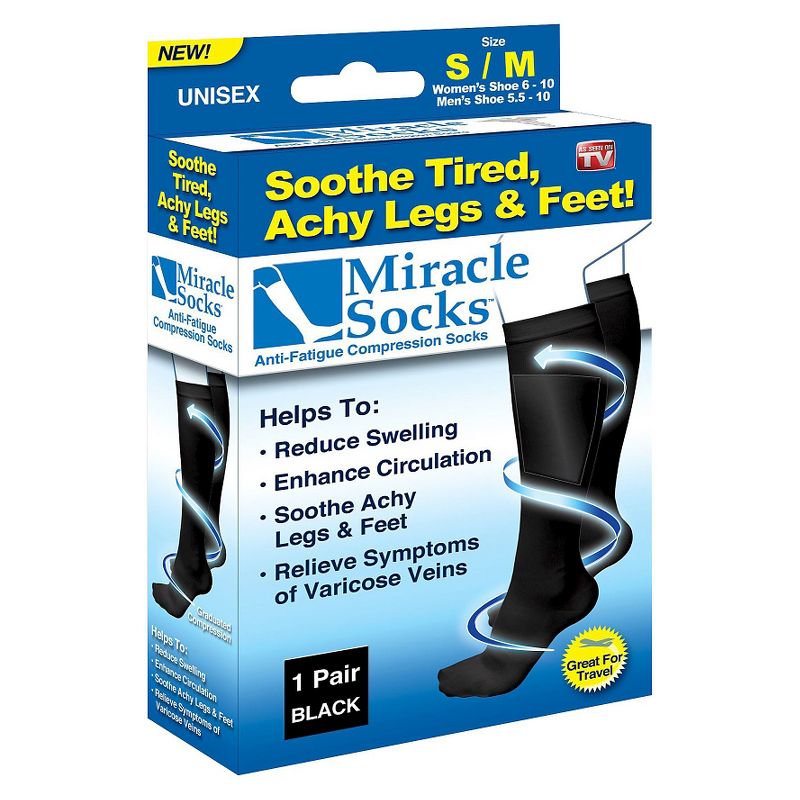 Model Miracle Socks u crnoj boji za različite aktivnosti.