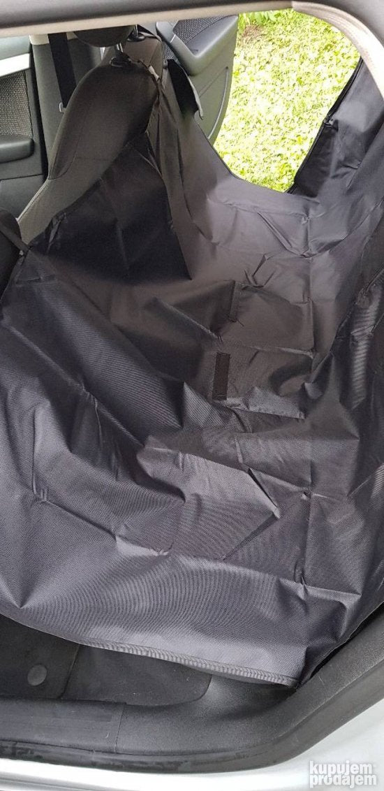 Prostirka za psa za upotrebu u vozilu koja može da se pere u veš mašini.