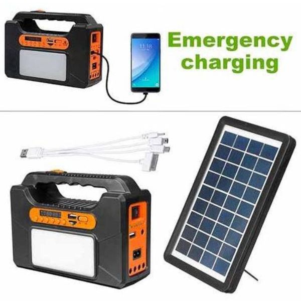 Panel solarne energije povezan kablom sa kompletom za rasvetu.