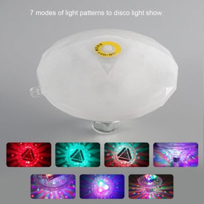 RGB lampa za vodu koja koristi tri AAA baterije.