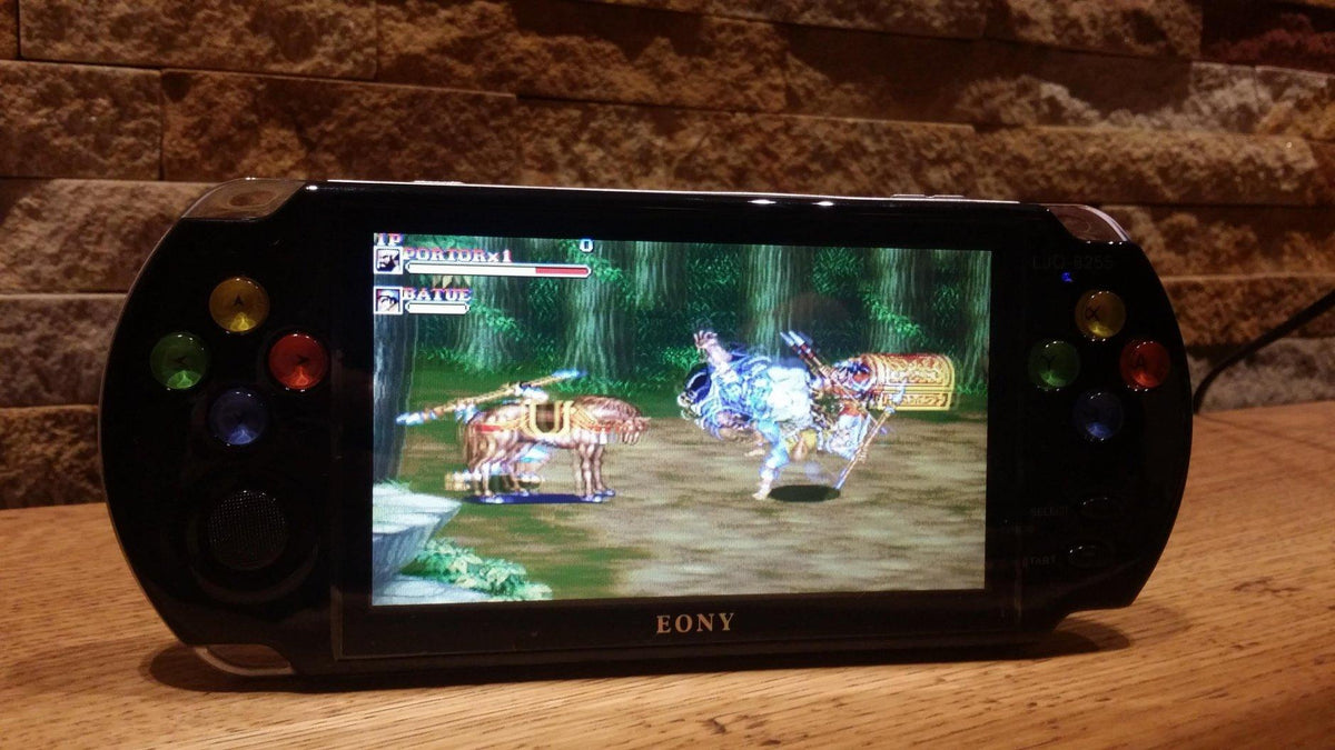 Eony konzola sa igrama i multimedijalnim sadržajima.