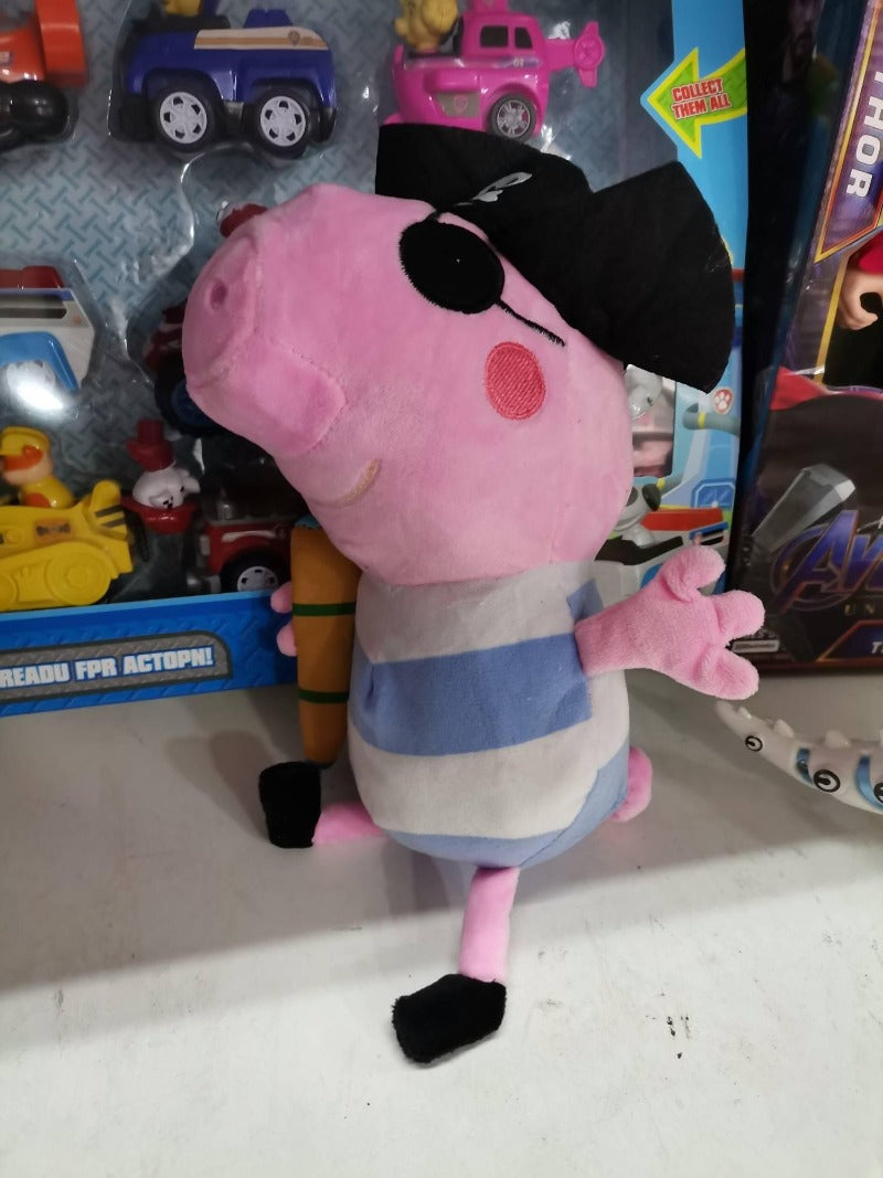 Pepa vila kao jedna od plišanih igračaka iz ponude.