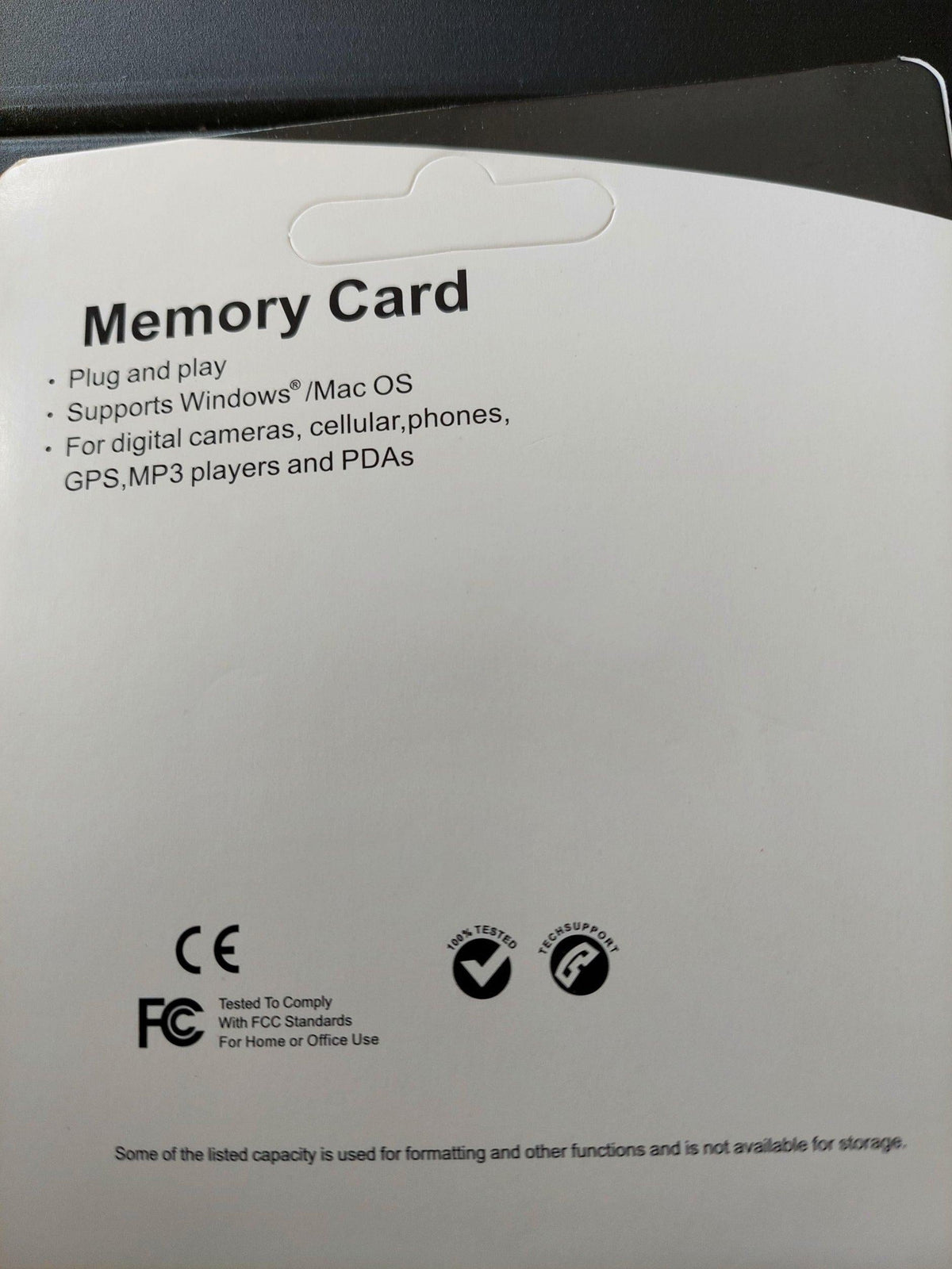 Prikaz microSD HC memorijske kartice uz adapter iz ponude.