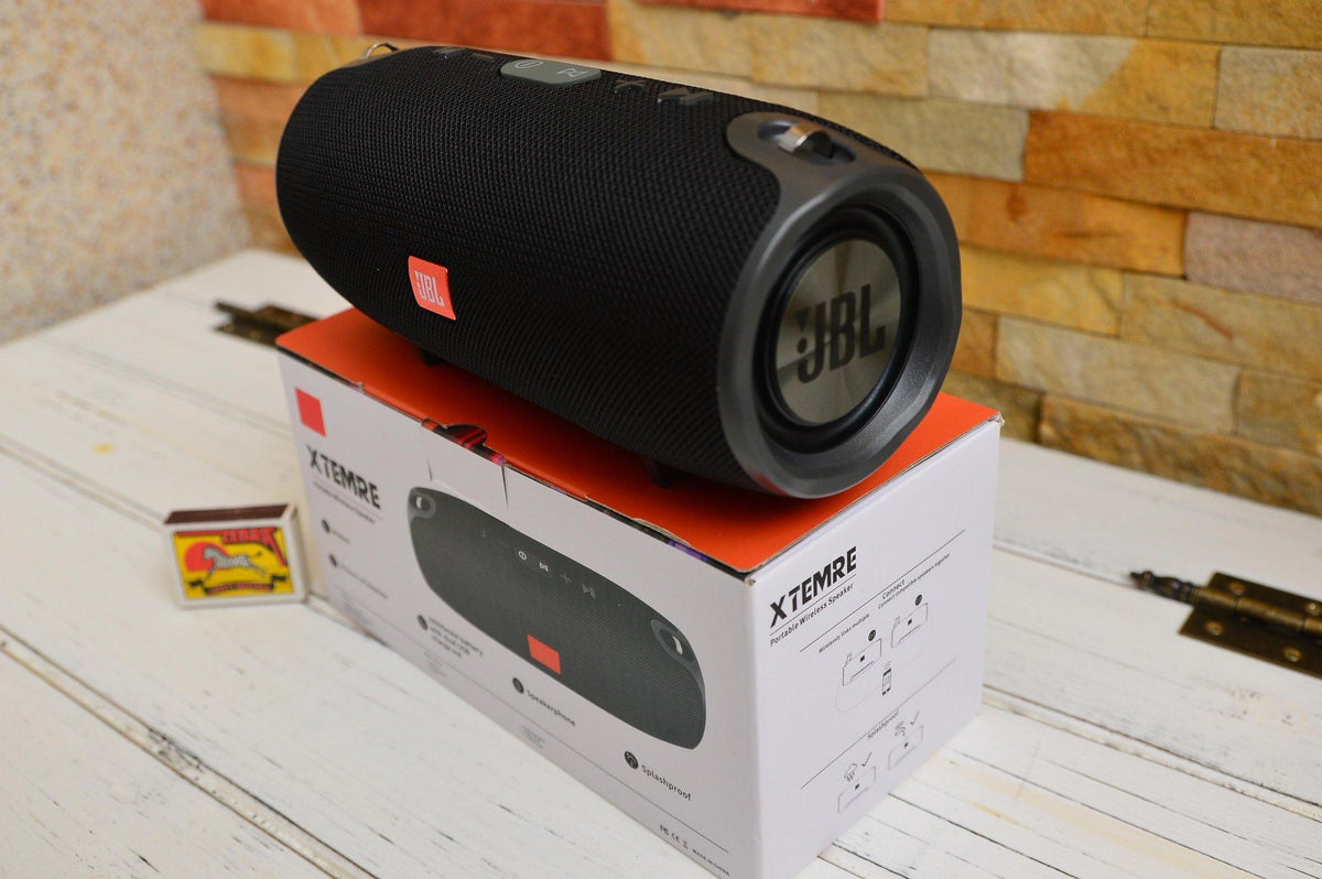 JBL Extreme 2 zvučnik prikazan u jednom od dostupnih dezena.
