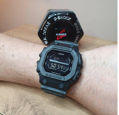 G Shock sat sa gumiranim spoljašnjim delom.