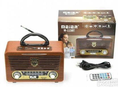 Radio retro dizajna sa Bluetooth, USB i AUX opcijama.