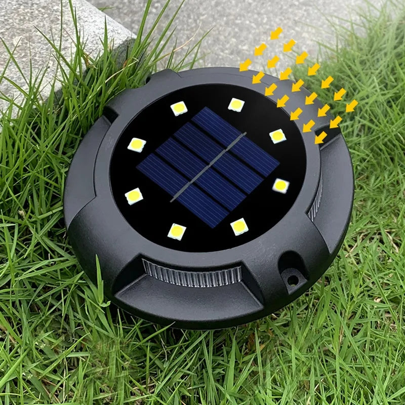 Disk rasveta sa solarnim napajanjem za spoljašnji prostor.