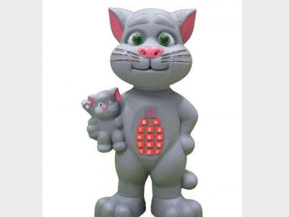 Na slici je igračka Mačak Tom sa bebom.