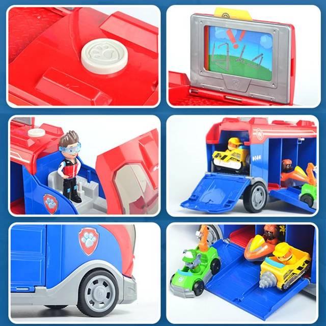 Autobus Patrolnih šapa sa figuricom Ridera i članovima ekipe.