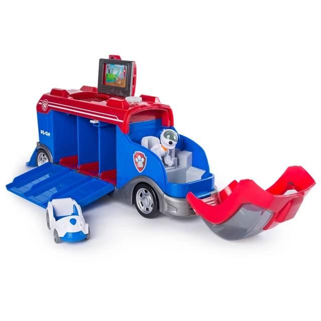 Set Patrolne šape prikazuje autobus i likove za osmišljavanje avantura.