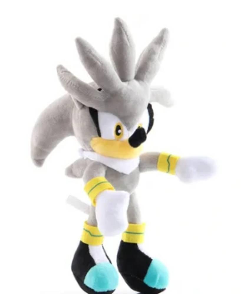 Silver iz Sonic serijala predstavljen je kao plišana igračka.