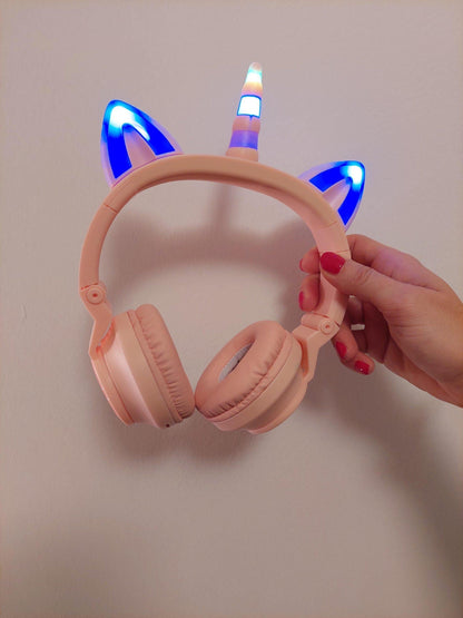 Slušalice za decu sa LED detaljima koji prate ritam muzike.