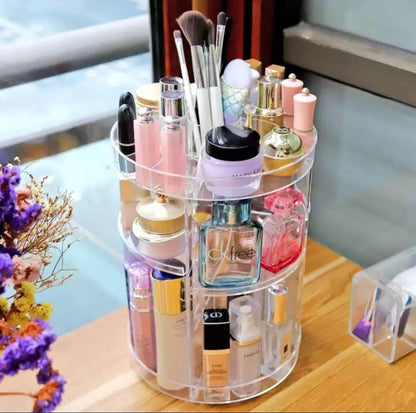 Rotirajući stalak za šminku namenjen je preglednom odlaganju kozmetike.