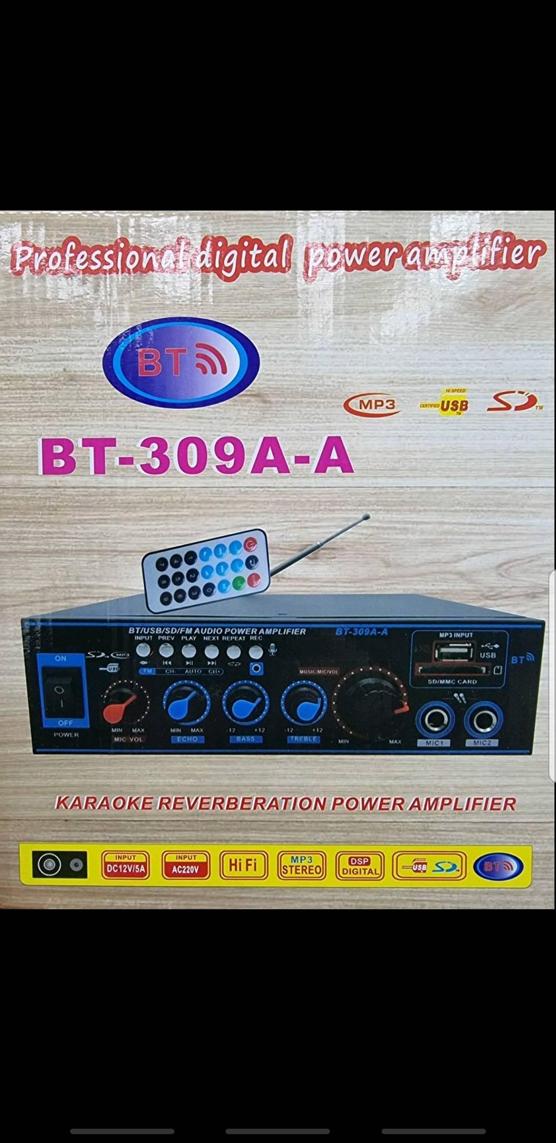 Audio pojačalo PRODAVANI sa Bluetooth vezom i kontrolama za zvuk.