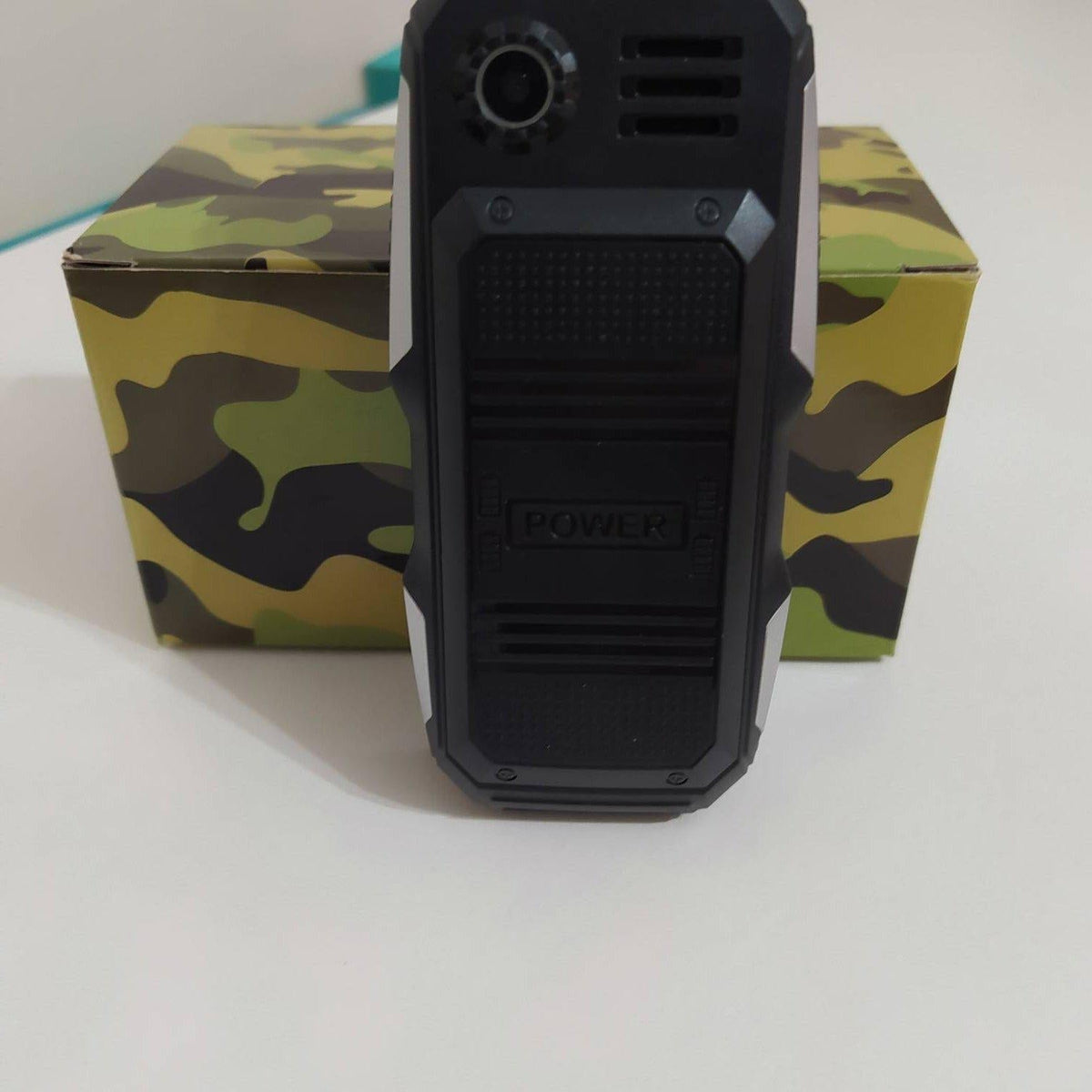 Fotografija mobilnog telefona Land Rover.