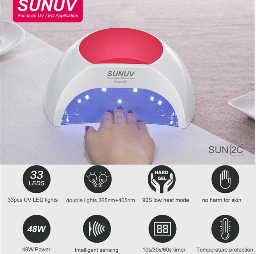 LED lampa Sun 2C namenjena sušenju UV i LED/UV preparata za nokte.