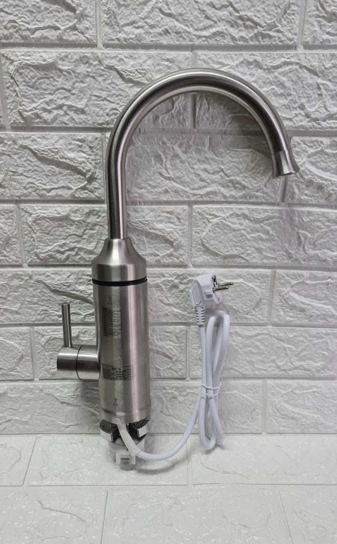 Protočna grejna slavina sa displejem.