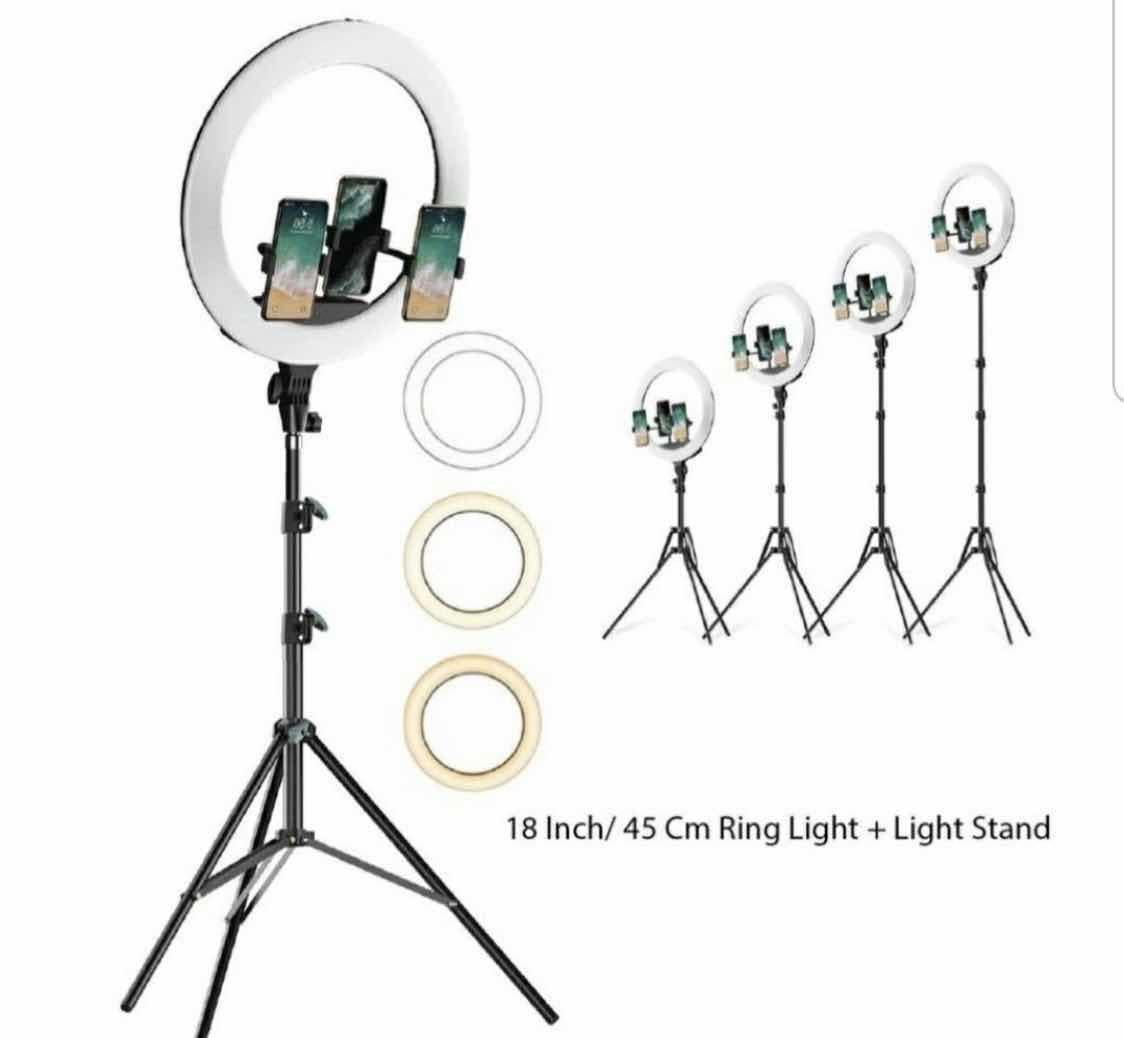 LED prstenasta lampa sa tri nosača za telefon i stativom visine 210 cm.