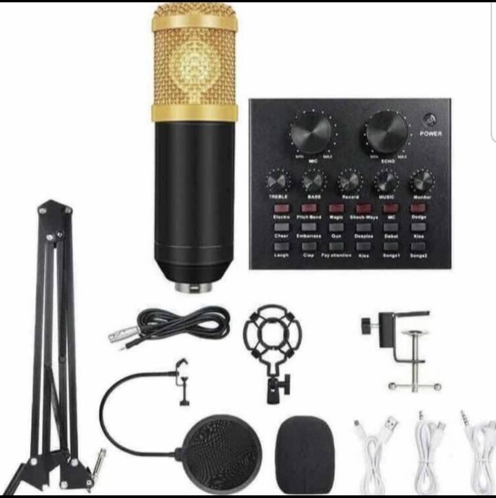 Audio set sa kondenzatorskim mikrofonom i miksetom.