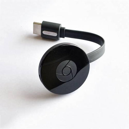 Chromecast povezan sa televizorom preko HDMI priključka.