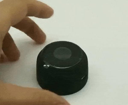 Kamera za nadzor sa dvosmernom audio komunikacijom.