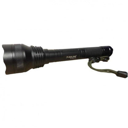 LED lampa BL-Q528 P90 prikazana kao deo lovačkog kompleta.