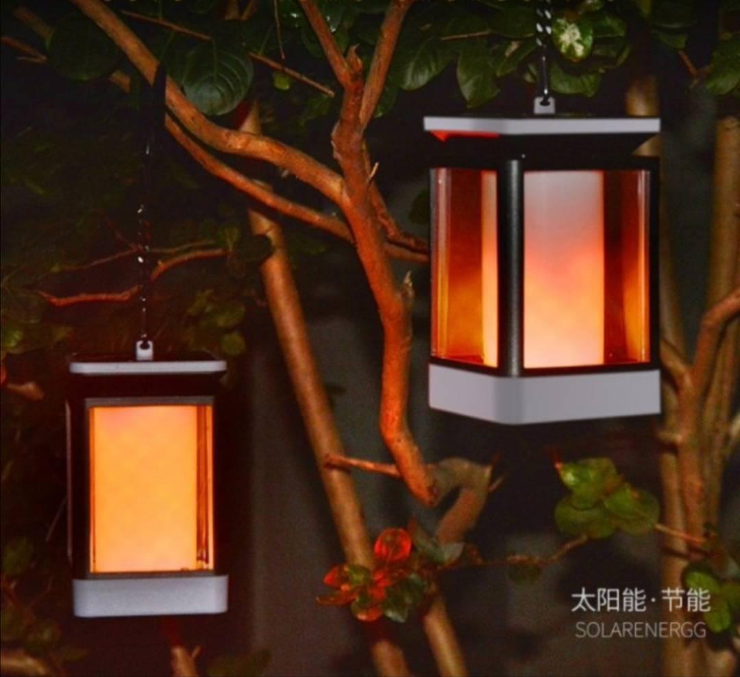 Solarni fenjer koji može da se okači kao dekorativna lampa.