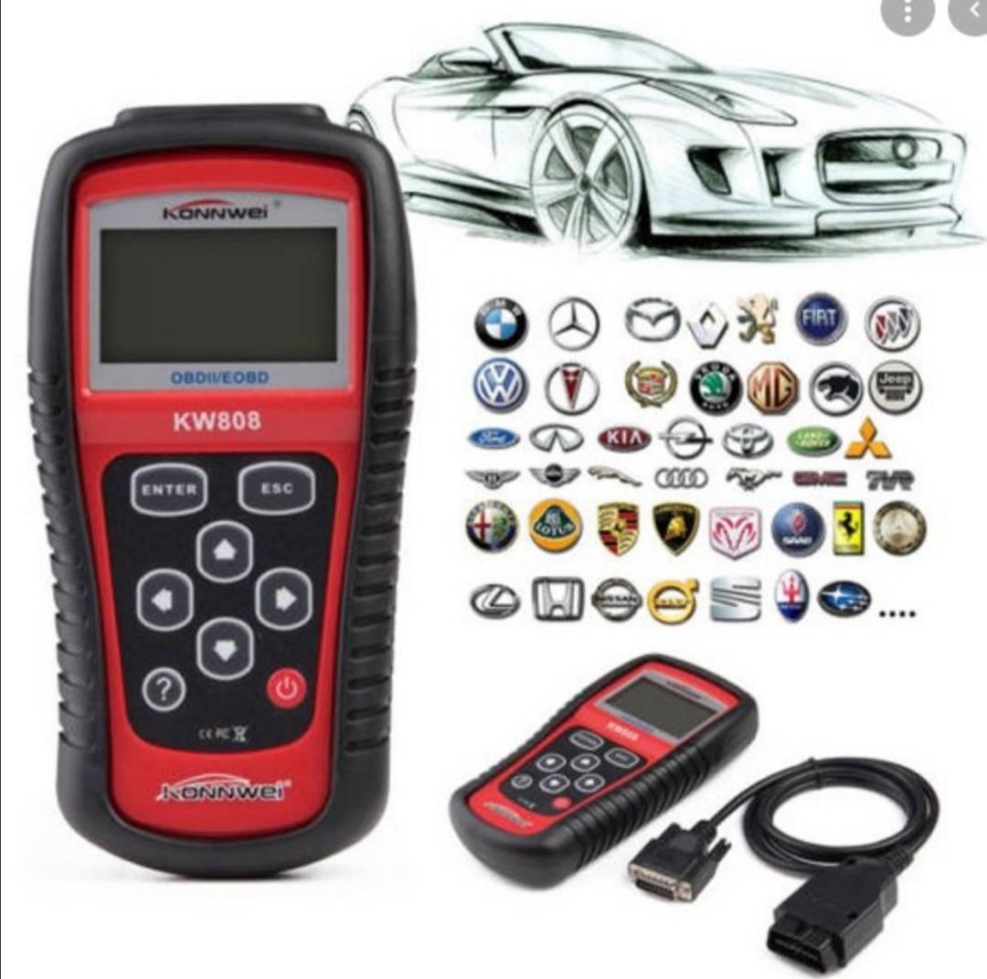 Konnwei KW808 uređaj za autodijagnostiku vozila.