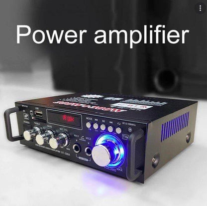 Na slici se vidi audio-risiver sa slotom za SD karticu.