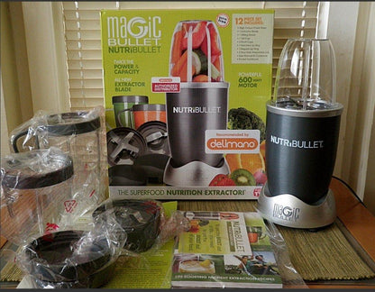 Prsten sa drškom i dodatni prsten za blender.
