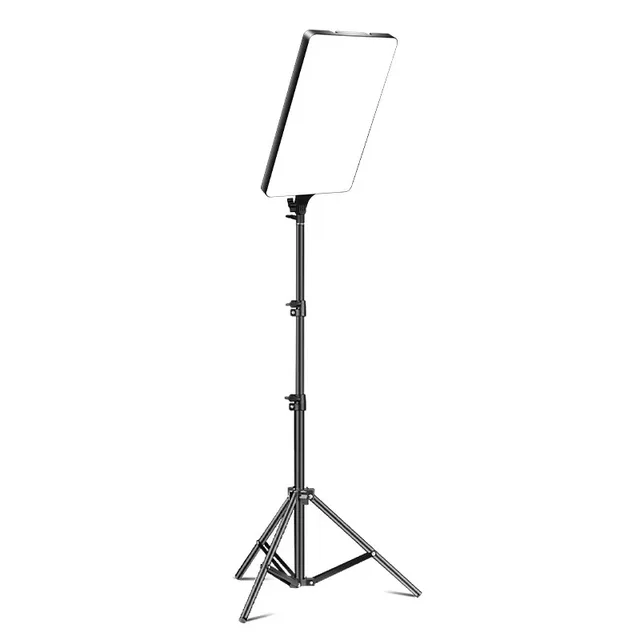 LED panel PRODAVANI namenjen studijskom osvetljenju za fotografisanje i snimanje.