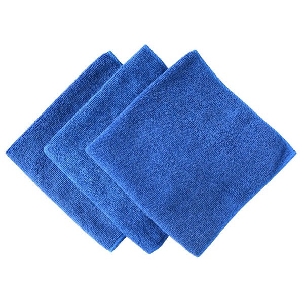 Proizvod čine dve mikrofiber krpe za kućno čišćenje.