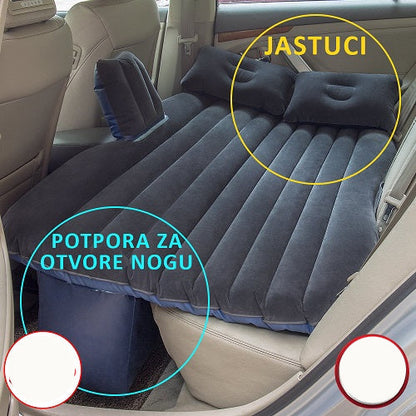 Dušek na naduvavanje dimenzija oko 136 × 85 cm.