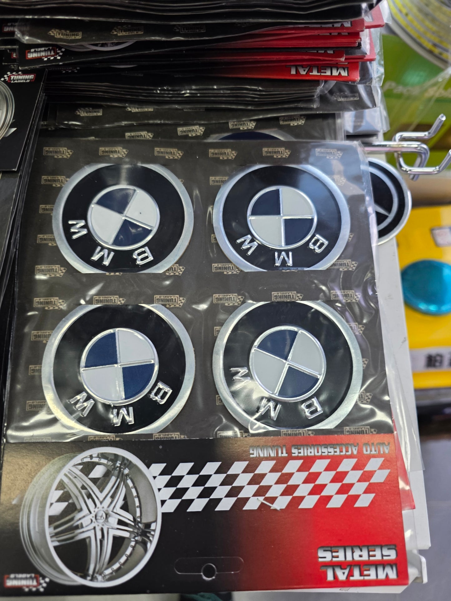 BMW Auto Nalepnice - Metal Series 4kom 56mm Nalepnice za Čepove Felni