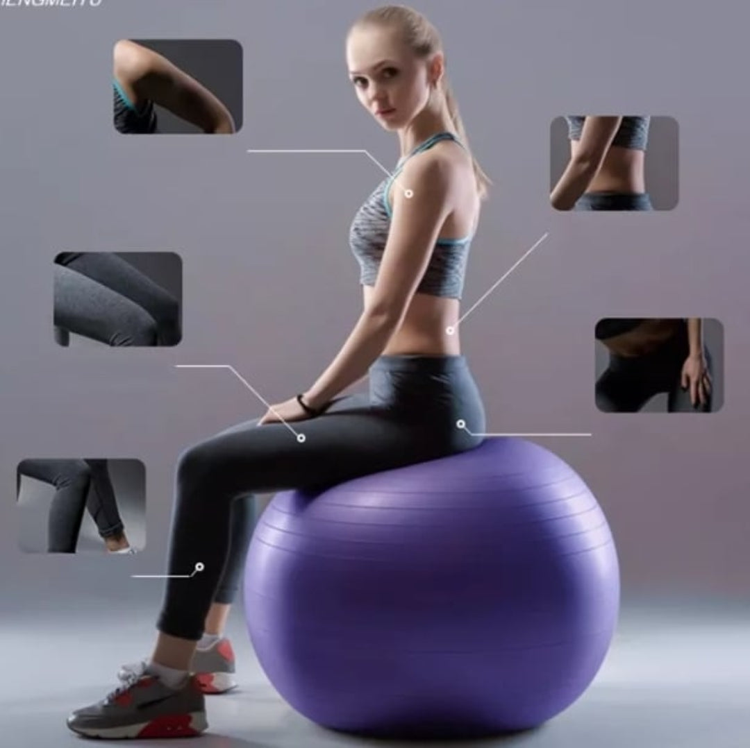 Na slici se nalazi lopta za pilates vežbe.