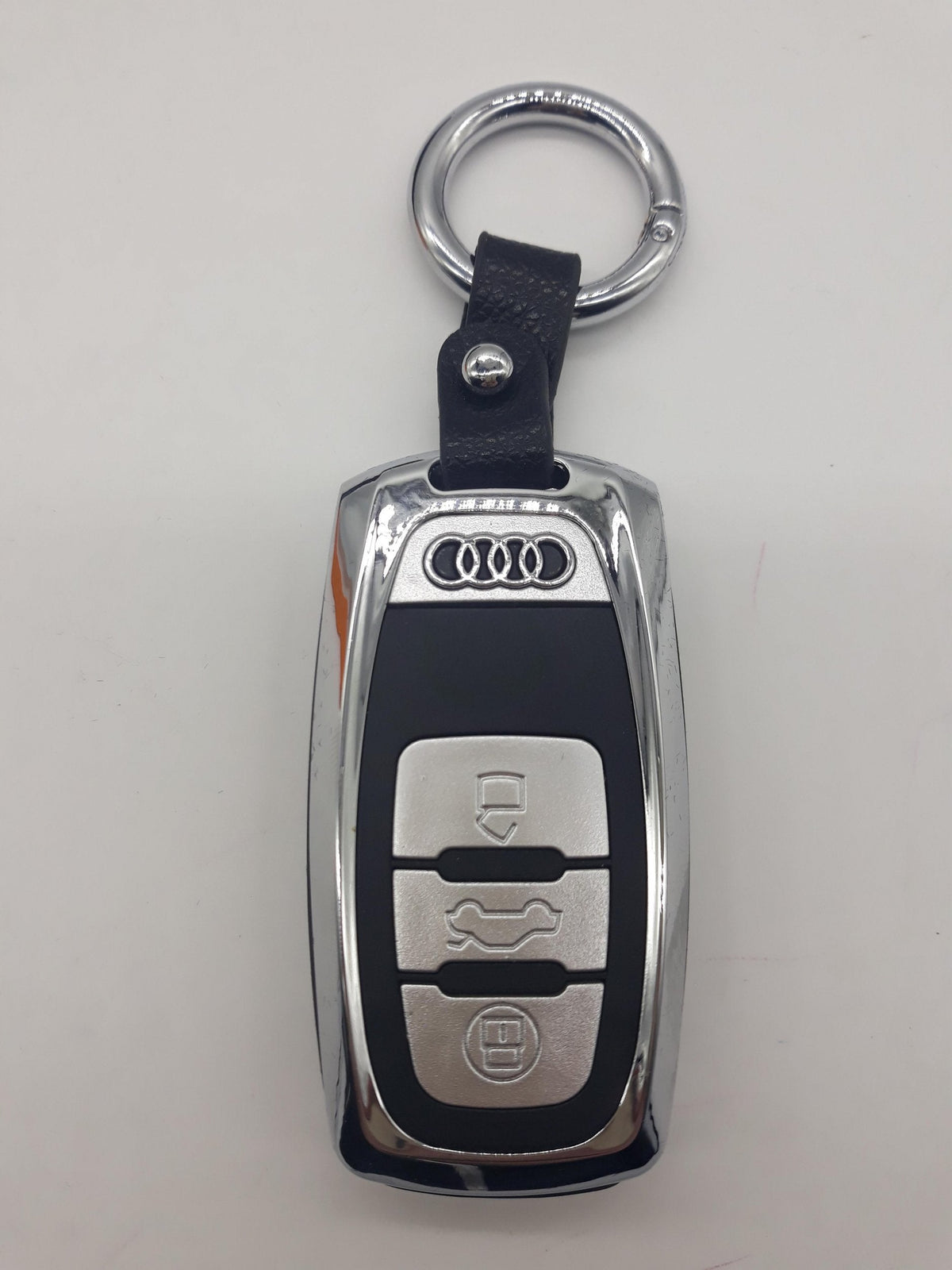USB memorija AUDI u formatu priveska.