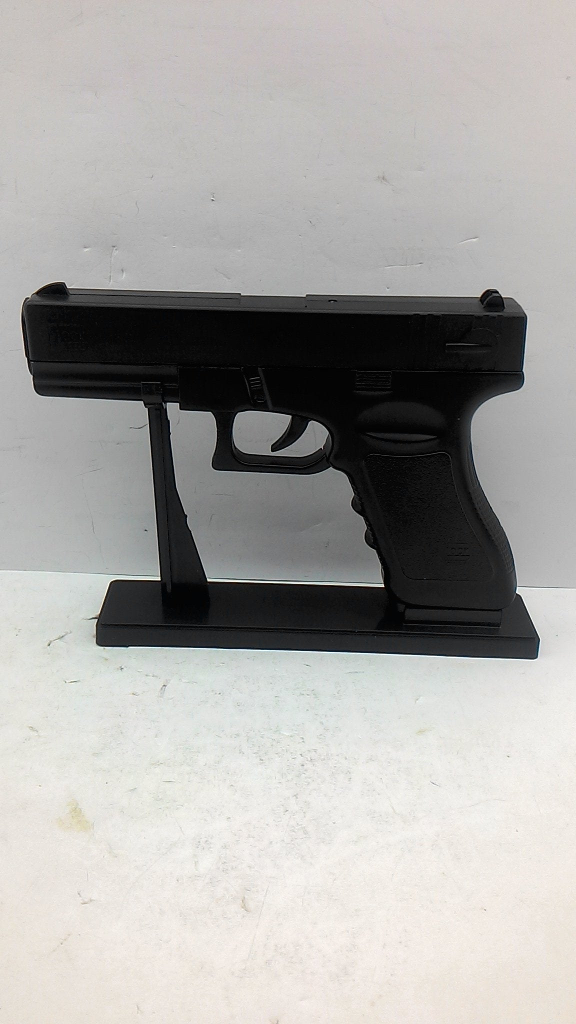 Fotografija prikazuje upaljač Berreta brenda PRODAVANI.