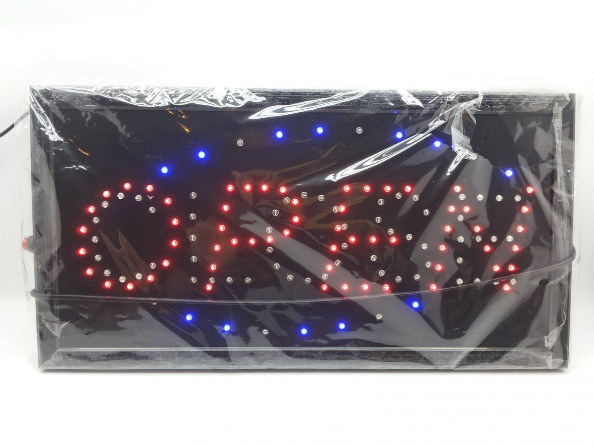 LED znak prikazuje oznake OPEN i CLOSE.