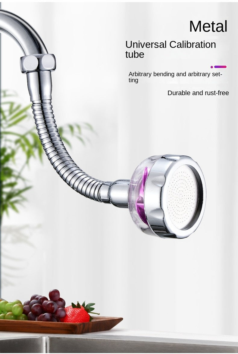 Prikazan je aerator za slavinu izrađen od PVC-a i nerđajućeg čelika.