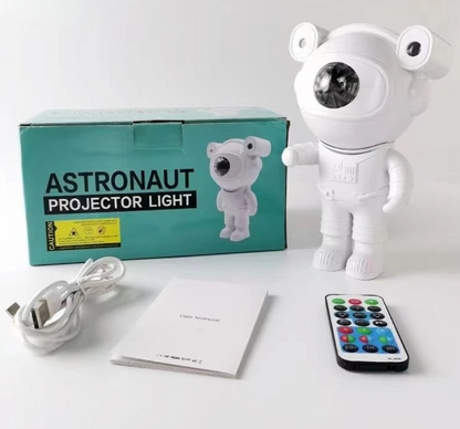 Projektor sa motivom astronauta objedinjuje astro projekciju i funkciju noćnog svetla.