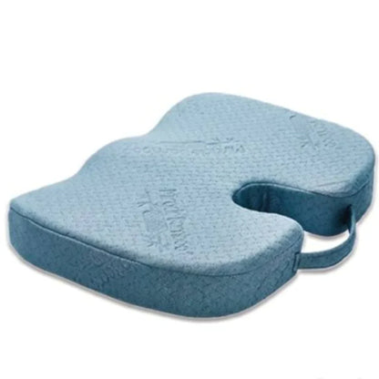 Ergonomski jastuk od bambusa prikazan kao dodatak za sedenje.