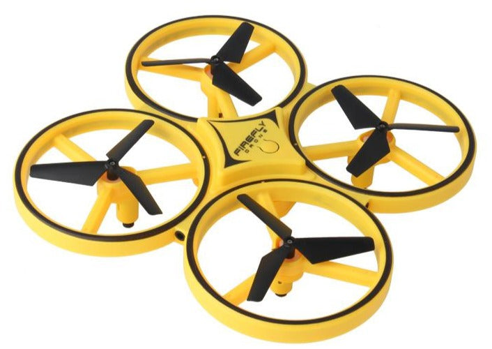 Dron Firefly je prikazan kao igračka kojom se upravlja gestovima.