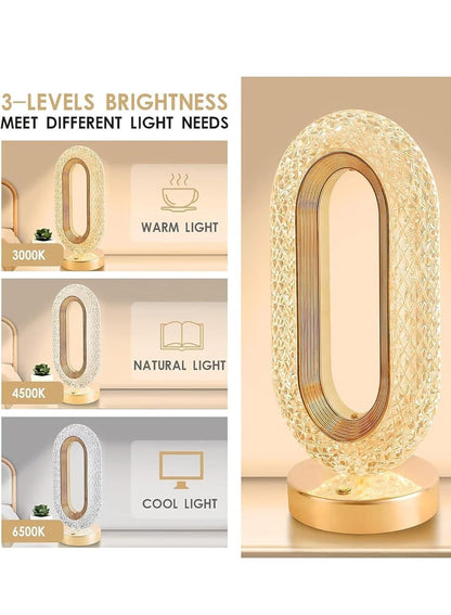 Kristalni abažur i zlatna baza čine izgled ove LED lampe.