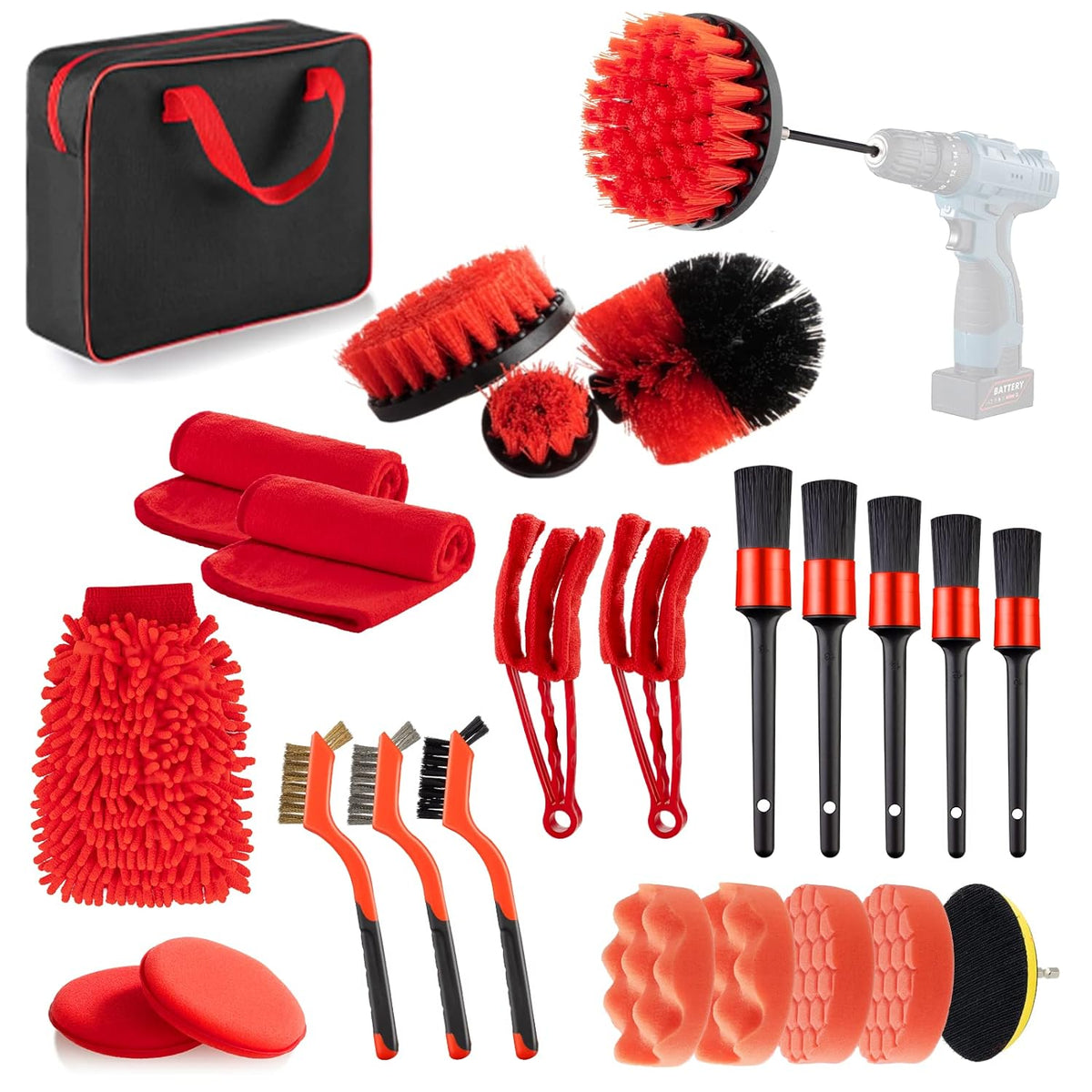Komplet od 17 delova za čišćenje automobila sa četkama i dodacima.