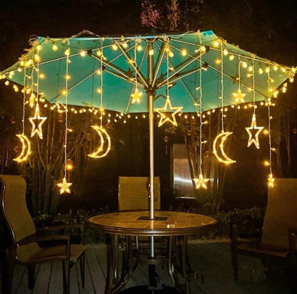 LED zavesa sa nebeskim motivima prikazana kao dekoracija prostora.