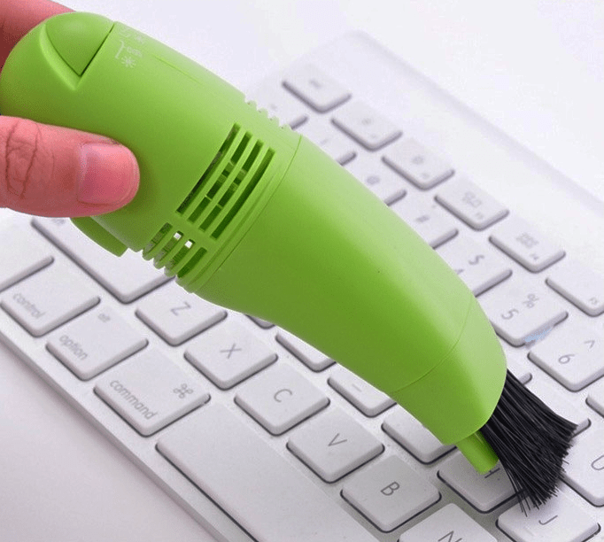 USB usisivač PRODAVANI za održavanje tastature.