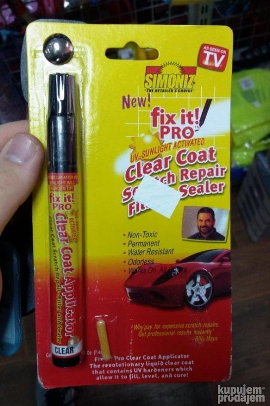 Na slici je prikazan marker FIX IT PRO namenjen ogrebotinama na automobilu.