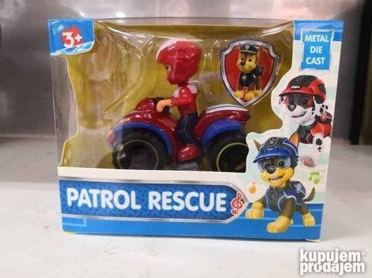 Figura Rajdera iz Patrolnih šapa prikazana je uz svoje vozilo.