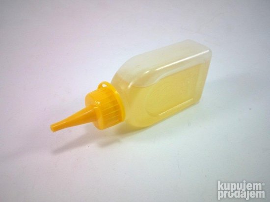 Mašinsko ulje PRODAVANI od 50 ml za podmazivanje brijača.