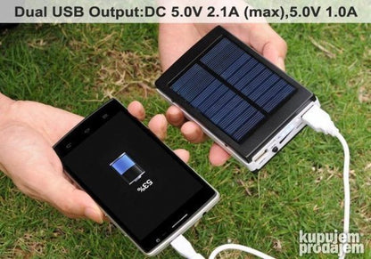 Solarni punjač PRODAVANI za dopunu telefona.